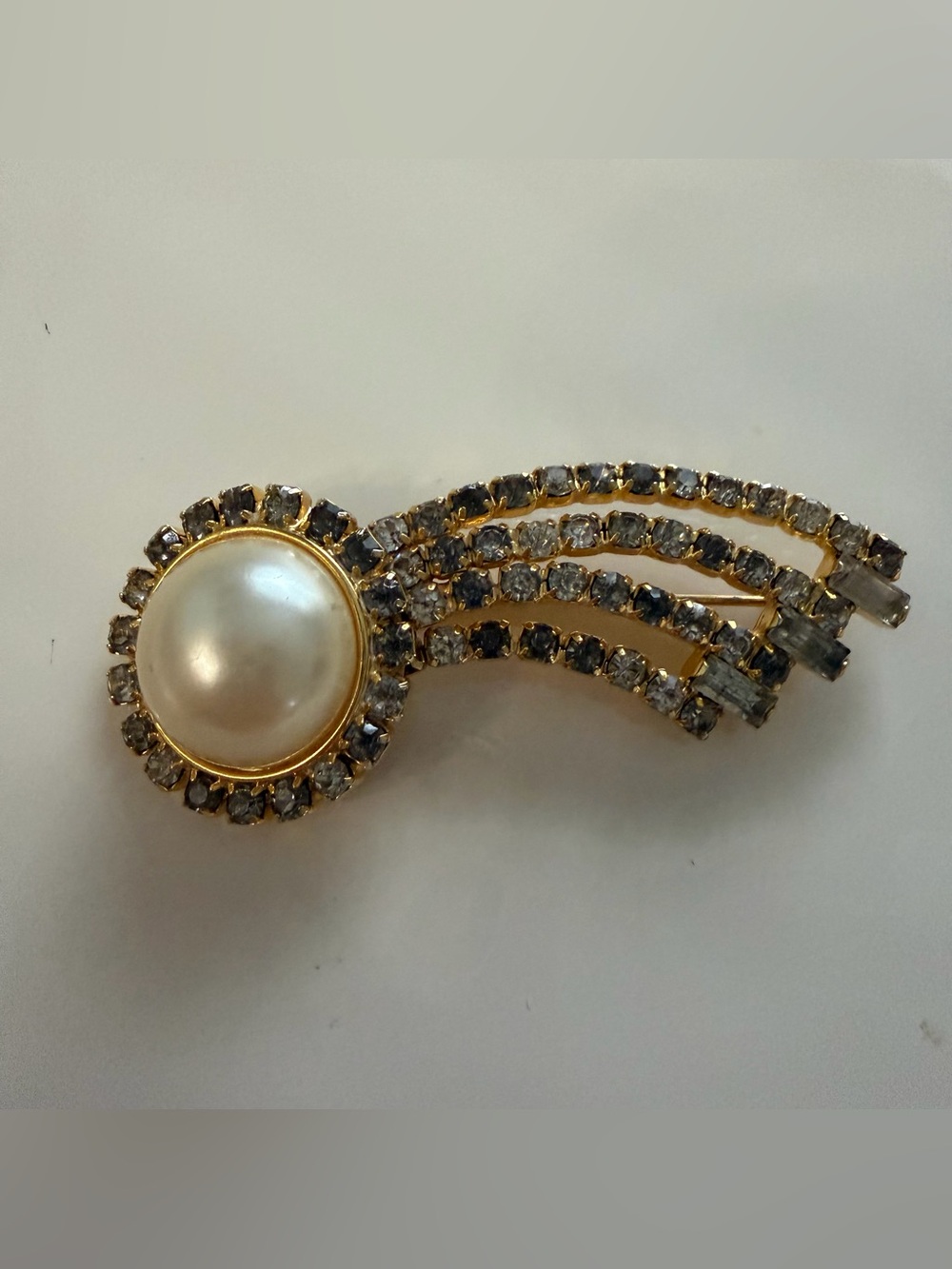 Vtg Signed HOBE Shooting Star Comet Brooch Faux Pearl Rhinestone Accent Pin